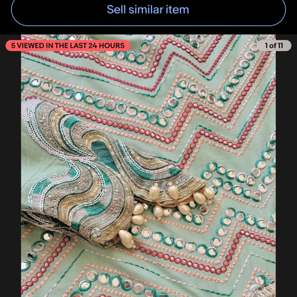 Pakistani designer lawn - Picture 4 of 7